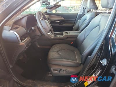 Zdjęcie 7 z 13 samochodu: 2026 TOYOTA GRAND HIGHLANDER XLE VIN:5TDAAAA5XTS040783 - miniatura