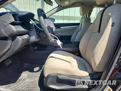 Zdjęcie 7 z 13 samochodu: 2018 HONDA CIVIC LX VIN:2HGFC2F59JH515805 - miniatura