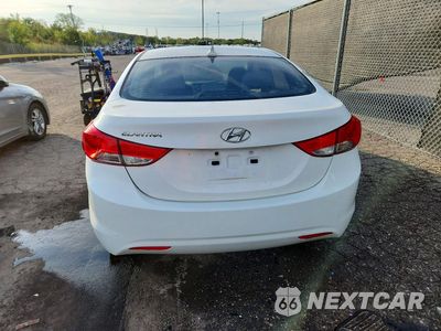 Zdjęcie 6 z 12 samochodu: 2013 HYUNDAI ELANTRA GLS VIN:5NPDH4AE7DH322509 - miniatura