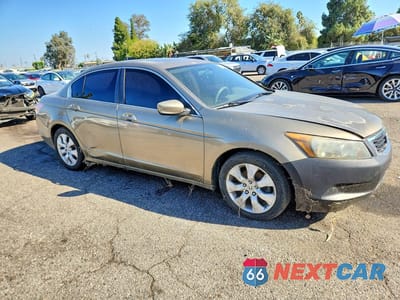 Czwarte zdjęcie samochodu z boku: 2008 HONDA ACCORD EX VIN:1HGCP267X8A113924 - miniatura