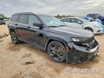 Czwarte zdjęcie samochodu z boku: 2021 JEEP GRAND CHEROKEE L LAREDO VIN:1C4RJKAG9M8181036 - miniatura