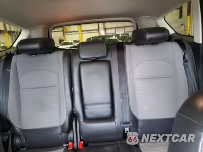 Zdjęcie 10 z 13 samochodu: 2017 FORD ESCAPE SE VIN:1FMCU0G91HUE29587 - miniatura