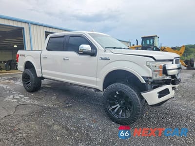 Czwarte zdjęcie samochodu z boku: 2018 FORD F150 SUPERCREW VIN:1FTEW1EG1JFA81993 - miniatura