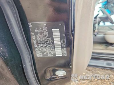 Zdjęcie 12 z 12 samochodu: 2005 TOYOTA SEQUOIA VIN:5TDBT48A15S234172 - miniatura