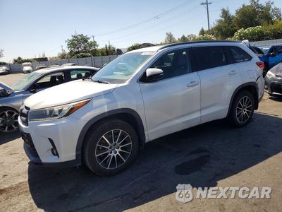 2017 TOYOTA HIGHLANDER SE 5TDJZRFH0HS517027 - główne zdjęcie licytacji z USA - miniatura