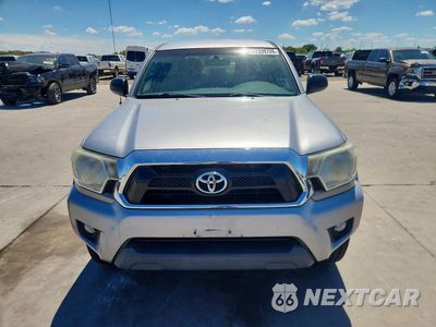 Piąte zdjęcie samochodu w środku: 2015 TOYOTA TACOMA V6 VIN:5TFLU4EN1FX139440 - miniatura