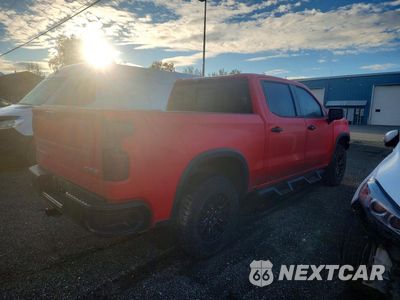 Trzecie zdjęcie samochodu z tyłu: 2022 CHEVROLET SILVERADO K1500 ZR2 VIN:3GCUDHEL5NG628971 - miniatura