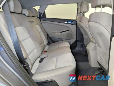 Zdjęcie 11 z 13 samochodu: 2016 HYUNDAI TUCSON SE VIN:KM8J33A48GU196573 - miniatura