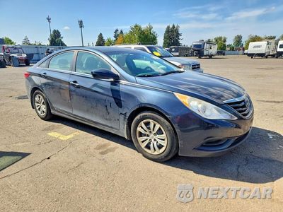 Czwarte zdjęcie samochodu z boku: 2013 HYUNDAI SONATA GLS VIN:5NPEB4AC3DH568185 - miniatura
