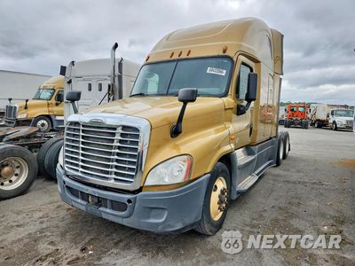 2016 FREIGHTLINER CASCADIA 125 SEMI TRUCK 3AKJGLD52GSGU5362 - główne zdjęcie licytacji z USA - miniatura