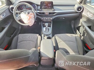 Zdjęcie 8 z 13 samochodu: 2024 KIA FORTE LX VIN:3KPF24AD6RE699118 - miniatura