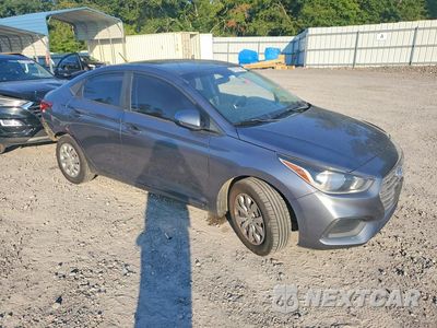 Czwarte zdjęcie samochodu z boku: 2018 HYUNDAI ACCENT SE VIN:3KPC24A34JE013298 - miniatura
