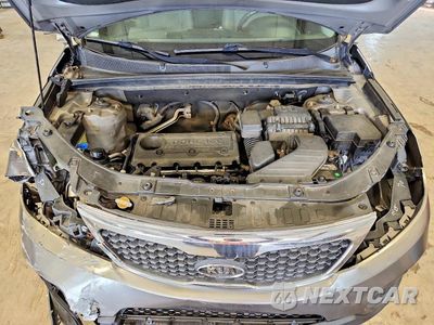 Zdjęcie 12 z 14 samochodu: 2011 KIA SORENTO LX VIN:5XYKTCA17BG011695 - miniatura