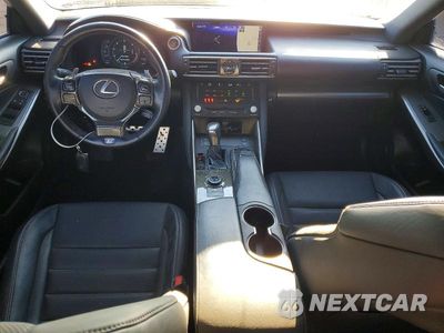 Zdjęcie 8 z 12 samochodu: 2018 LEXUS IS 350 VIN:JTHCZ1D21J5015985 - miniatura
