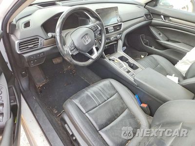 Zdjęcie 8 z 12 samochodu: 2019 HONDA ACCORD TOURING HYBRID VIN:1HGCV3F91KA021704 - miniatura