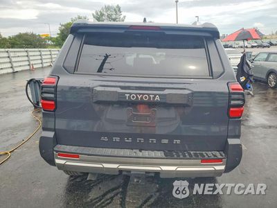 Zdjęcie 6 z 14 samochodu: 2025 TOYOTA 4RUNNER LIMITED VIN:JTEVA5BR1S5041847 - miniatura