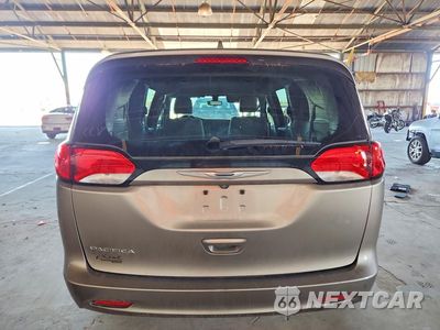 Zdjęcie 6 z 13 samochodu: 2017 CHRYSLER PACIFICA TOURING VIN:2C4RC1DG8HR609804 - miniatura