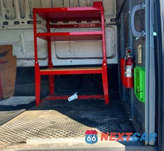 Zdjęcie 10 z 12 samochodu: 2014 NISSAN NV 2500 VIN:1N6BF0LX2EN102617 - miniatura