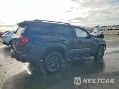 Trzecie zdjęcie samochodu z tyłu: 2025 TOYOTA 4RUNNER SR5 VIN:JTEVA5BR9S5036220 - miniatura
