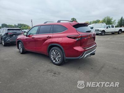 Drugie zdjęcie samochodu z przodu: 2026 TOYOTA HIGHLANDER HYBRID PLATINUM VIN:5TDEBRCHXTS713415 - miniatura