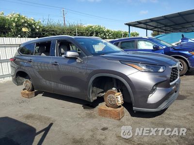 Czwarte zdjęcie samochodu z boku: 2022 TOYOTA HIGHLANDER HYBRID XLE VIN:5TDGARAH7NS515408 - miniatura