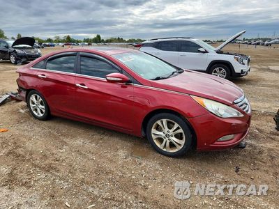 Czwarte zdjęcie samochodu z boku: 2013 HYUNDAI SONATA LIMITED VIN:5NPEC4AC1DH621477 - miniatura
