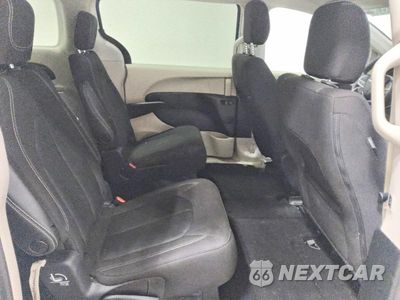 Zdjęcie 11 z 13 samochodu: 2023 CHRYSLER VOYAGER LX VIN:2C4RC1CGXPR615684 - miniatura