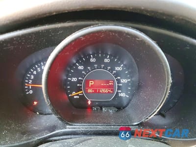 Zdjęcie 9 z 12 samochodu: 2015 KIA SOUL ! VIN:KNDJX3A50F7112700 - miniatura