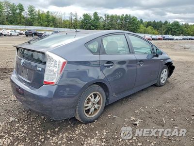 Trzecie zdjęcie samochodu z tyłu: 2010 TOYOTA PRIUS III VIN:JTDKN3DU7A1286109 - miniatura
