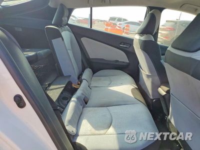 Zdjęcie 10 z 12 samochodu: 2016 TOYOTA PRIUS TWO VIN:JTDKBRFU6G3507625 - miniatura