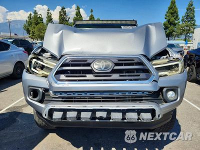 Piąte zdjęcie samochodu w środku: 2019 TOYOTA TACOMA SR5 VIN:5TFAX5GN6KX163745 - miniatura