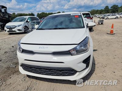 Piąte zdjęcie samochodu w środku: 2023 KIA RIO LX VIN:3KPA24AD4PE528522 - miniatura
