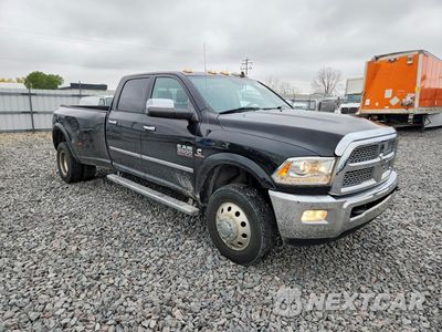 Czwarte zdjęcie samochodu z boku: 2015 RAM 3500 LARAMIE VIN:3C63RRJL9FG550633 - miniatura