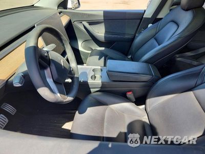 Zdjęcie 7 z 12 samochodu: 2022 TESLA MODEL Y VIN:7SAYGDEF6NF389208 - miniatura