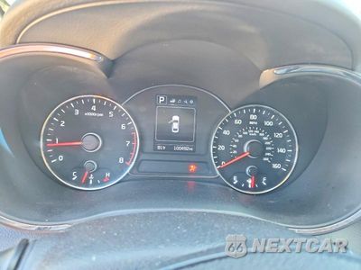 Zdjęcie 9 z 12 samochodu: 2017 KIA FORTE S VIN:3KPFL4A74HE121654 - miniatura