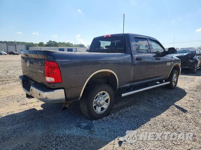 Trzecie zdjęcie samochodu z tyłu: 2016 RAM 2500 ST VIN:3C6UR5CJ8GG379660 - miniatura