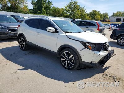 Czwarte zdjęcie samochodu z boku: 2018 NISSAN ROGUE SPORT SL VIN:JN1BJ1CP9JW160156 - miniatura