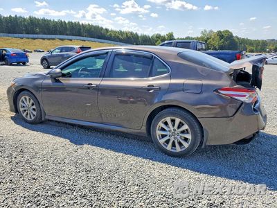 Drugie zdjęcie samochodu z przodu: 2018 TOYOTA CAMRY LE VIN:4T1B11HK8JU583635 - miniatura