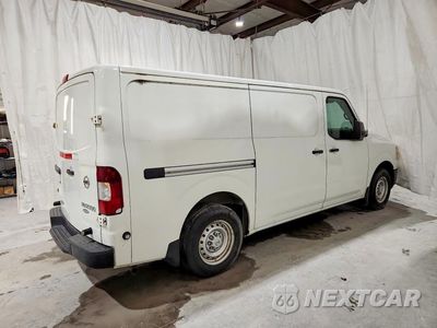 Trzecie zdjęcie samochodu z tyłu: 2018 NISSAN NV 2500 HD VIN:1N6BF0KY3JN817149 - miniatura