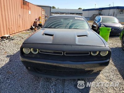 Piąte zdjęcie samochodu w środku: 2017 DODGE CHALLENGER SXT VIN:2C3CDZAG7HH598178 - miniatura