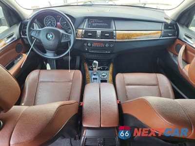 Zdjęcie 8 z 13 samochodu: 2011 BMW X5 XDRIVE35I VIN:5UXZV4C56BL414519 - miniatura