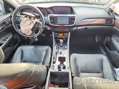 Zdjęcie 8 z 12 samochodu: 2017 HONDA ACCORD EXL VIN:1HGCR3F8XHA023830 - miniatura