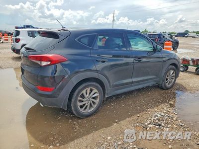 Trzecie zdjęcie samochodu z tyłu: 2018 HYUNDAI TUCSON SE VIN:KM8J23A49JU693996 - miniatura