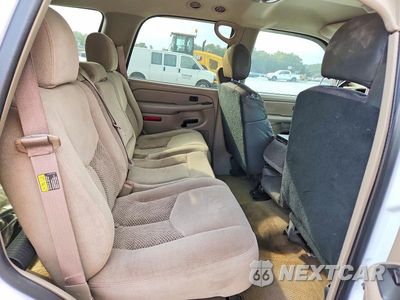 Zdjęcie 11 z 13 samochodu: 2004 CHEVROLET TAHOE C1500 VIN:1GNEC13V14R148306 - miniatura