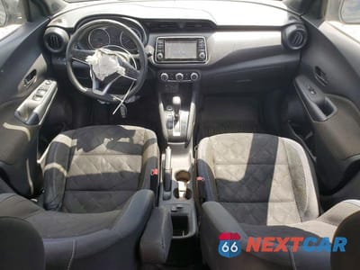 Zdjęcie 8 z 12 samochodu: 2018 NISSAN KICKS S VIN:3N1CP5CU3JL500357 - miniatura
