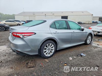 Trzecie zdjęcie samochodu z tyłu: 2018 TOYOTA CAMRY LE VIN:4T1B11HK0JU647487 - miniatura