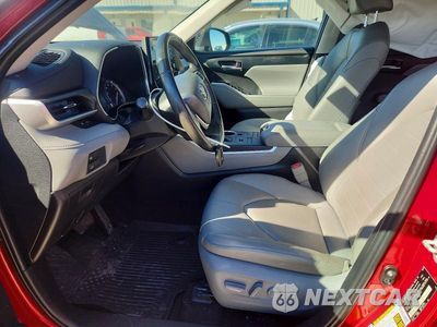 Zdjęcie 7 z 13 samochodu: 2022 TOYOTA HIGHLANDER XLE VIN:5TDGZRBH1NS589916 - miniatura