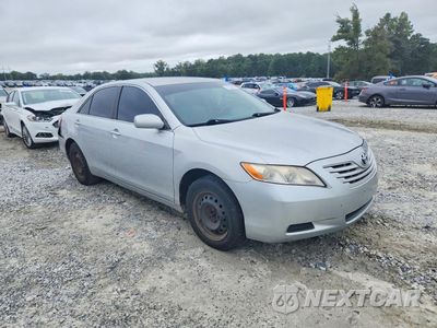 Czwarte zdjęcie samochodu z boku: 2007 TOYOTA CAMRY LE VIN:4T1BE46K27U015396 - miniatura