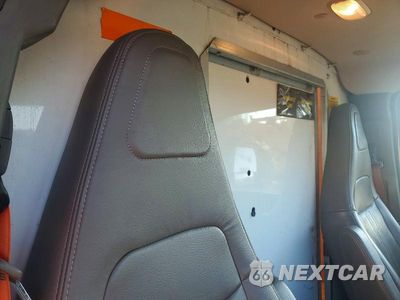 Zdjęcie 11 z 13 samochodu: 2022 GMC SAVANA CUTAWAY G3500 BOX TRUCK VIN:1GD07SF76N1172221 - miniatura