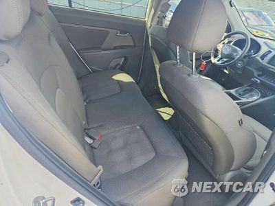 Zdjęcie 11 z 13 samochodu: 2011 KIA SPORTAGE LX VIN:KNDPB3A25B7058884 - miniatura